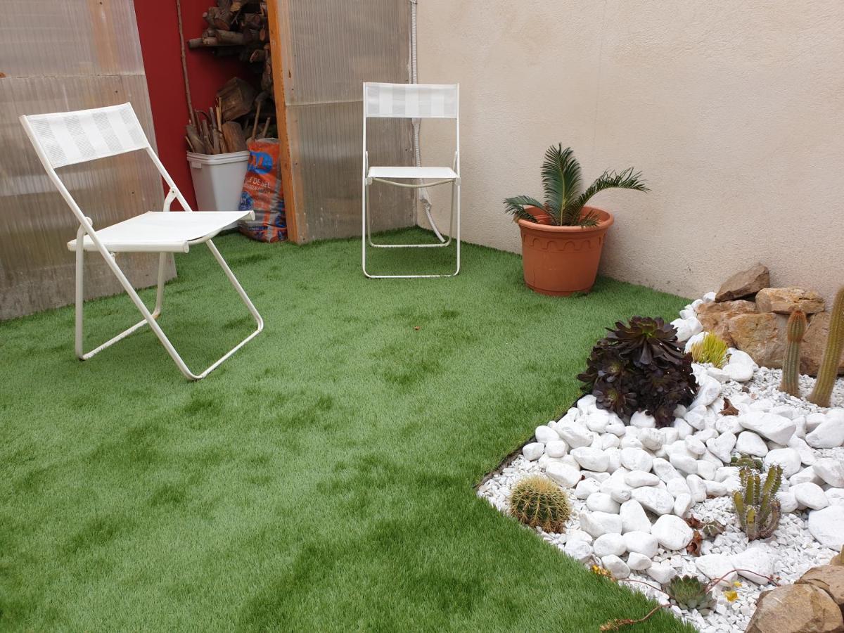 Petite Etoile de Mer: Beachfront Studio with Terrace Saint-Mandrier-sur-Mer Exterior photo