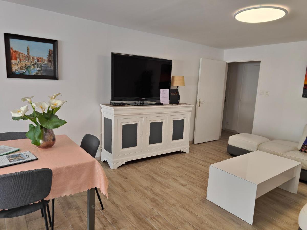 Petite Etoile de Mer: Beachfront Studio with Terrace Saint-Mandrier-sur-Mer Exterior photo